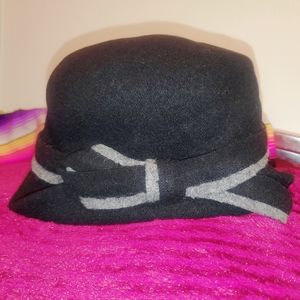 Cloche hat